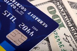 GE Garanti Bank acorda bonusuri pe cardul de debit