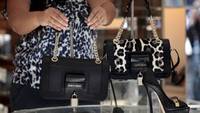 Alta marca de lux la bursa? Jimmy Choo ar putea atrage un miliard de dolari prin listare