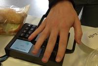 Banii viitorului sunt aici! De la portofelul digital la scanarea venelor