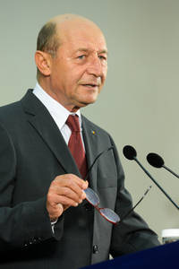 Basescu, despre absorbtia fondurilor UE: Ponta se lauda cu cifrele lui Boc. N-au semnat nimic nou