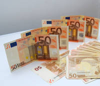 CE: Taxa pe profitul bancilor europene ar aduce 25 de miliarde de euro