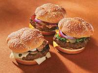 Chiflele de la McDonald s, produse de o noua fabrica Titan