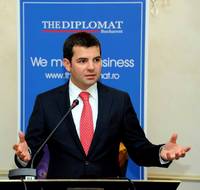 Constantin: Daca mai insist cu reducerea TVA la carne si acciza la bere, ma trimite Ponta la Finante