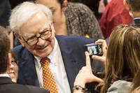 Cum a castigat un angajat al lui Warren Buffett 40 de milioane de dolari intr-o zi fara sa faca nimic