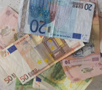 Curs euro-leu: Euro creste usor, dupa referendumul din Grecia