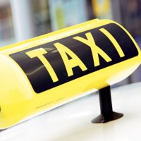 Taximetristii blocheaza traficul din Bucuresti