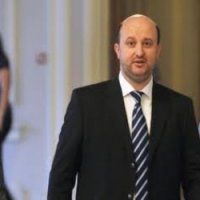 Au inceput audierile.Chitoiu vrea sa reduca pierderile si sa relanseze societatile de stat Au inceput audierile.Chitoiu vrea sa reduca pierderile si sa relanseze societatile de stat