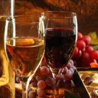 Primul Festival de vin, arta si gastronomie din Transilvania a inceput la Cluj