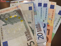 Euro ar putea sa dispara peste 10 ani, afirma un fost ministru francez al Economiei
