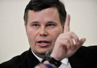 Franks: Aplicarea reglementarilor la creditele vechi ar putea avea efecte negative