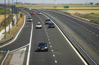 Guvernul a inceput procedurile de introducere a taxei pe autostrada