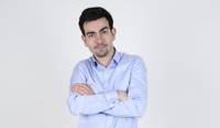 Memorabilia: Cum sa faci la 25 de ani afaceri de 300.000 de lei