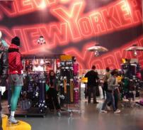 Magazin New Yorker, la Unirea Shopping Center 