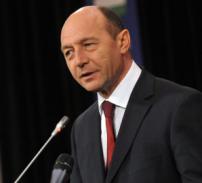 Basescu: poate ca ilustrii salariati publici se vor orienta spre IMM-uri