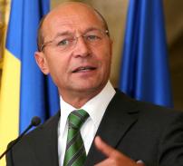 Basescu: Propun societatii romanesti ca impreuna sa prevenim "grecizarea" tarii 