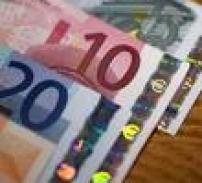 Euro s-a apreciat fata de dolar