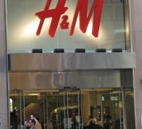 H&M discuta deschiderea unui magazin in centrul ParkLake Plaza din Titan 