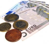 Cursul a depasit 4,4 lei/euro