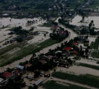 Inundatii peste o Romanie in ruina