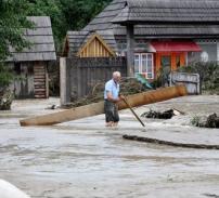 Statul va asigura materiale pentru locuintele afectate de inundatii 