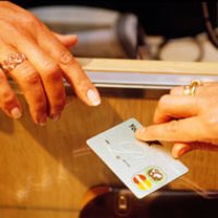 MasterCard Elite si-a extins reteaua de parteneri comercianti