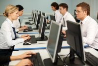 Studiu: Angajatii multumiti de job-ul lor sunt mai productivi Studiu: Angajatii multumiti de job-ul lor sunt mai productivi
