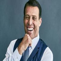 Cele mai bune sfaturi de la Tony Robbins. Trezeste uriasul din tine!